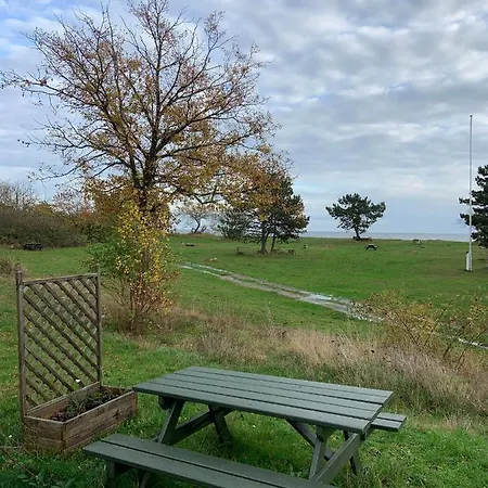 Camping & مكان تخييم Neksø