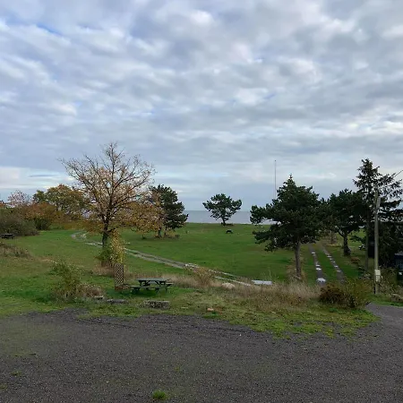 キャンプ場 Camping &