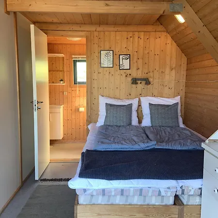 Camping & مكان تخييم Neksø