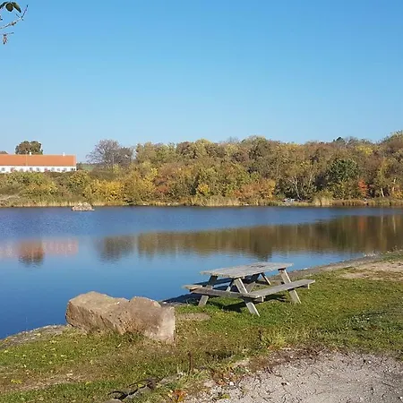 Camping & مكان تخييم *